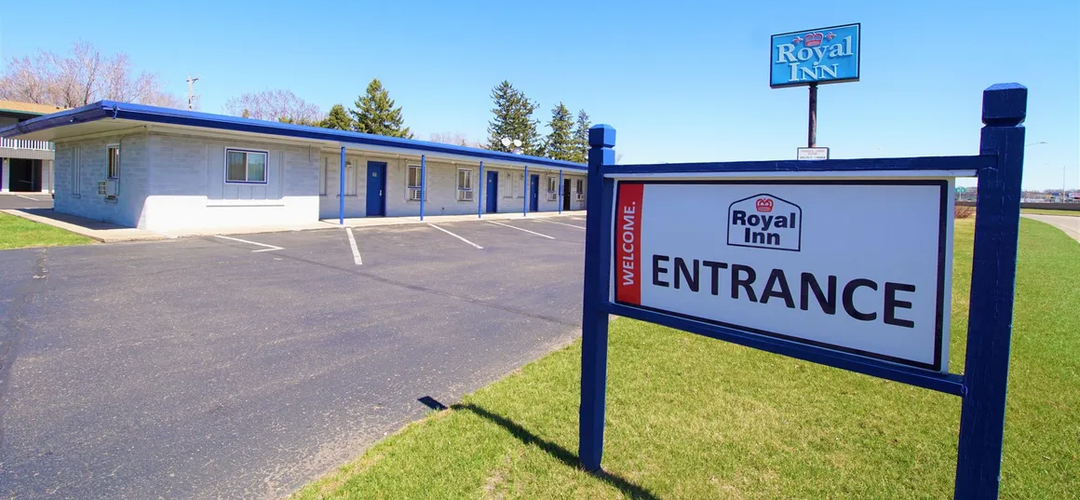 Customer story: Royal Inn Hudson onboards devicethread SmartAccess